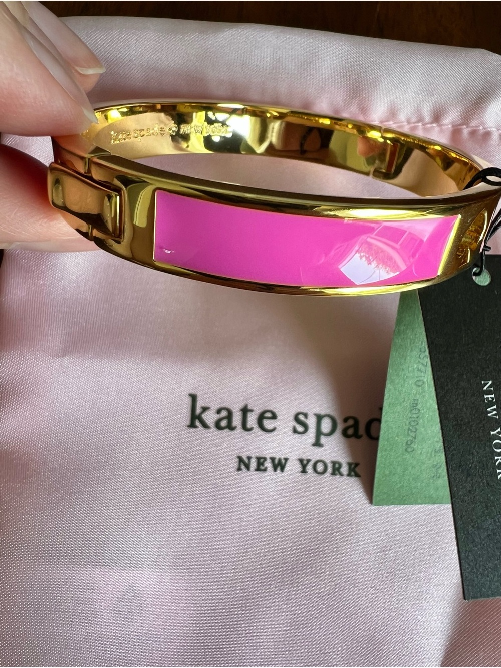 NWT kate spade Pink Hole Punch Enamel Hinged Bangle Bracelet - Picture 2 of 6
